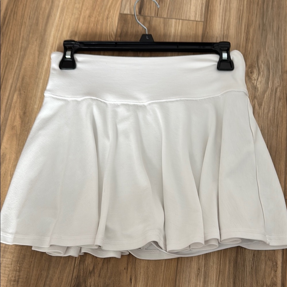 Hollister flowy skirt